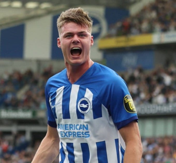 Evan Ferguson, debutto da sogno con la Roma: quattro gol e un assist contro l’UniPomezia