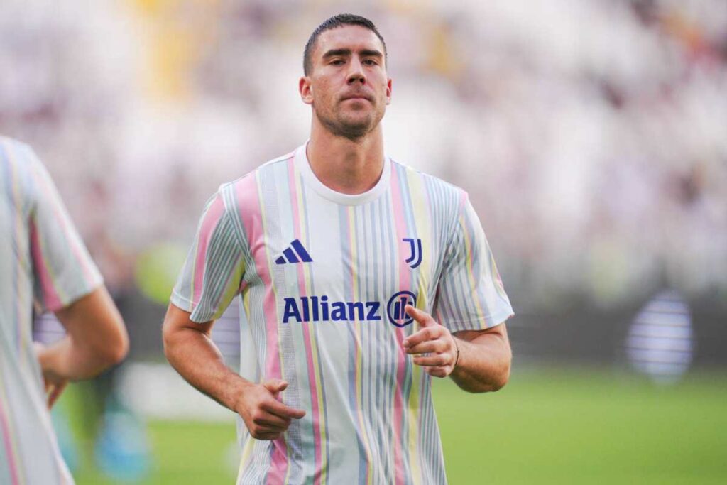Vlahovic verso l’Atletico Madrid: maxi scambio con Nico Gonzalez e Nahuel Molina