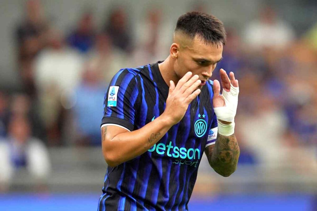 Inter in allerta: Lautaro Martinez fuori per infortunio alla schiena, Pio Esposito in lizza per la panchina