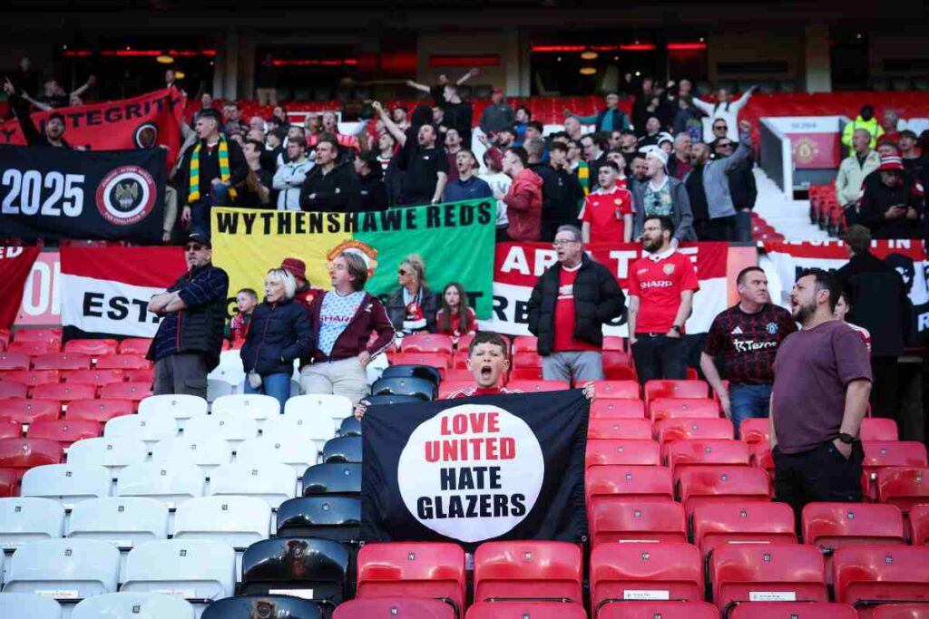 Manchester United: risultati in bilico, fatturato da record