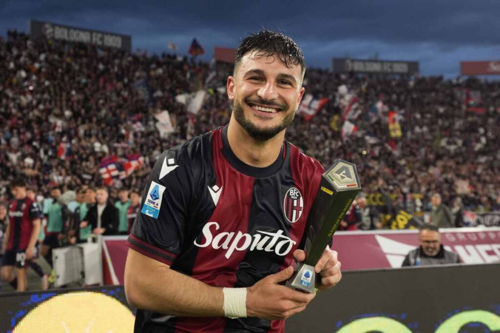 Bologna, Orsolini rinnova fino al 2029: il futuro è rossoblù