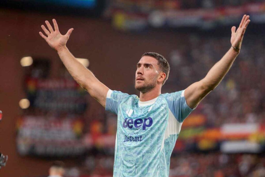 Vlahovic resta in Juventus: il futuro incerto tra Inter e Milan