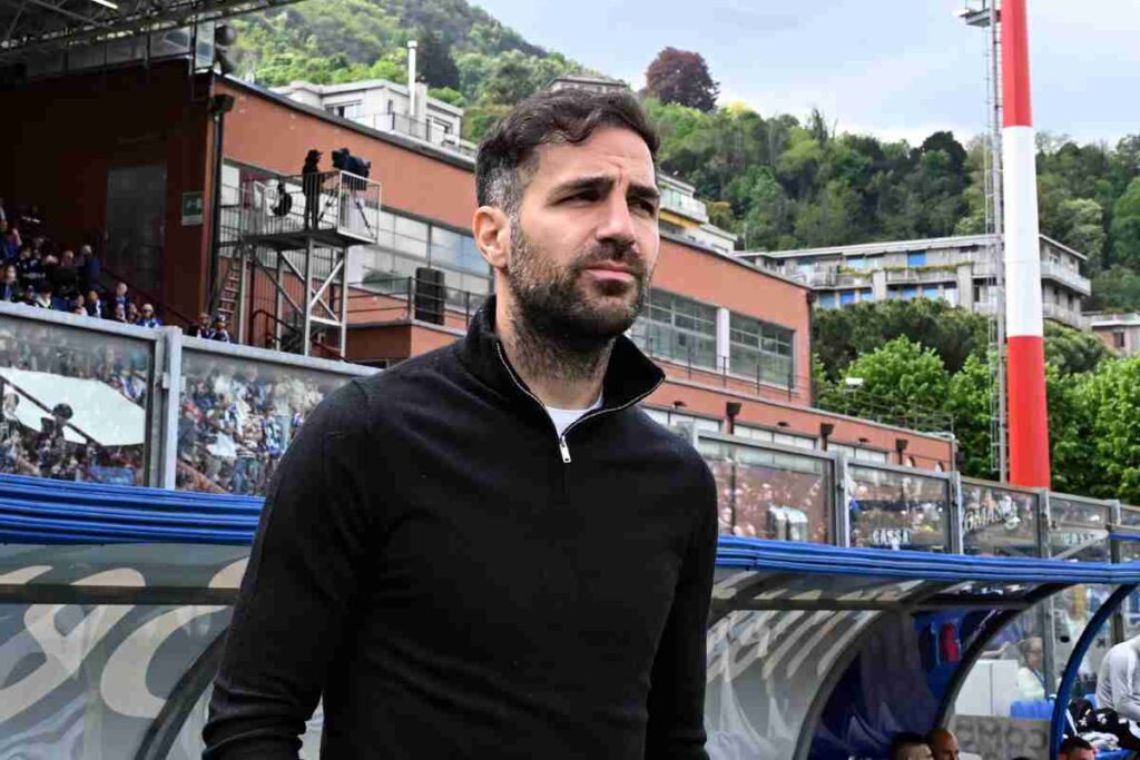 Cesc Fabregas, il candidato più caldo per la panchina del Barcellona nel 2026